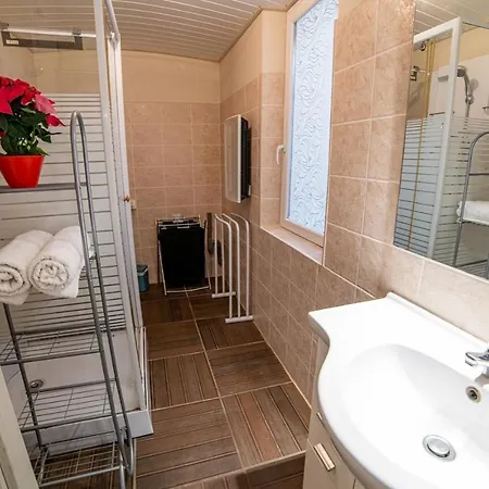 Etape Gimontoise 32 Apartment *