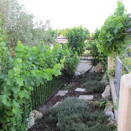 Etape Gimontoise 32 Apartment *